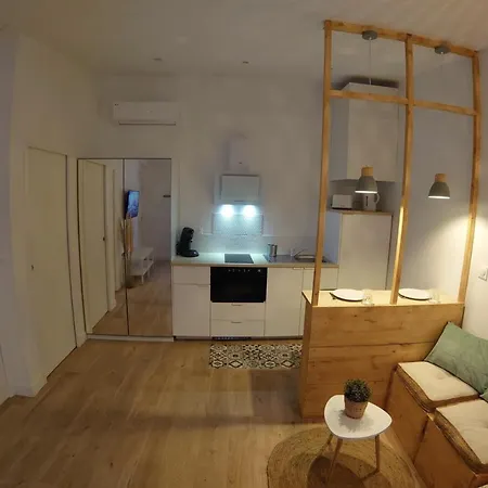 Petite Canaille Cassis